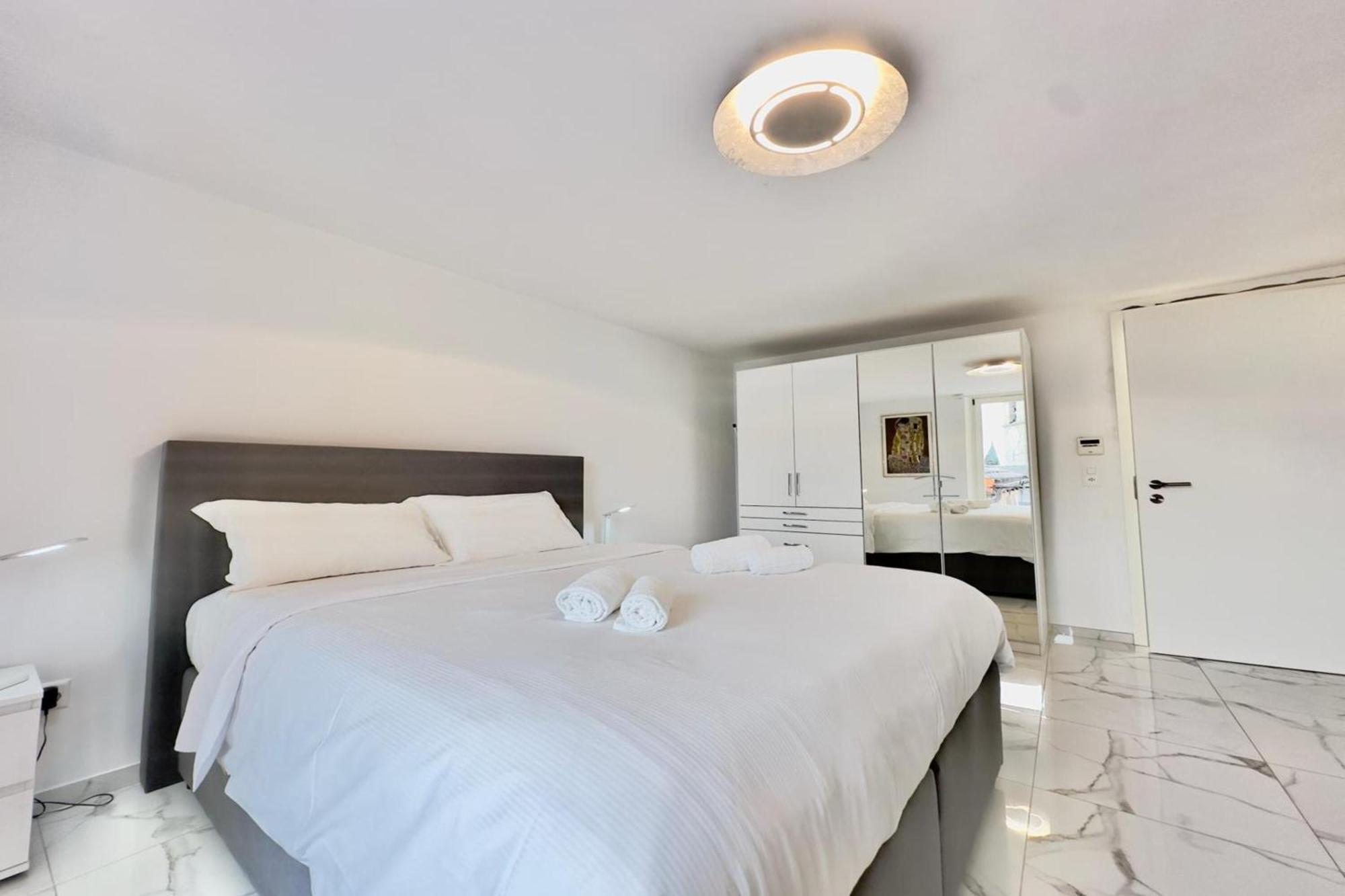 Yellow View Apartment - Happy Rentals Ronco sopra Ascona Exterior foto