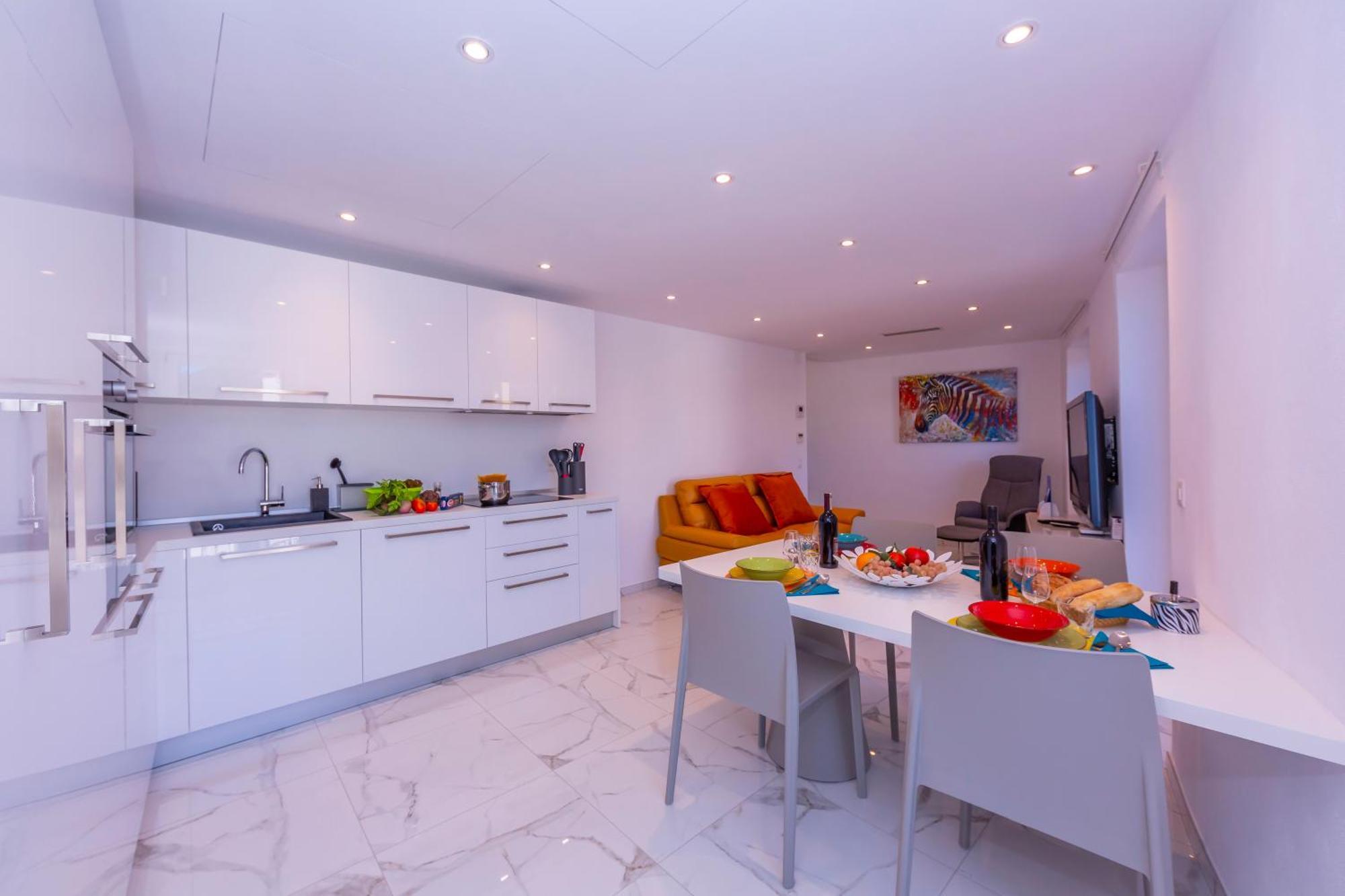 Yellow View Apartment - Happy Rentals Ronco sopra Ascona Exterior foto