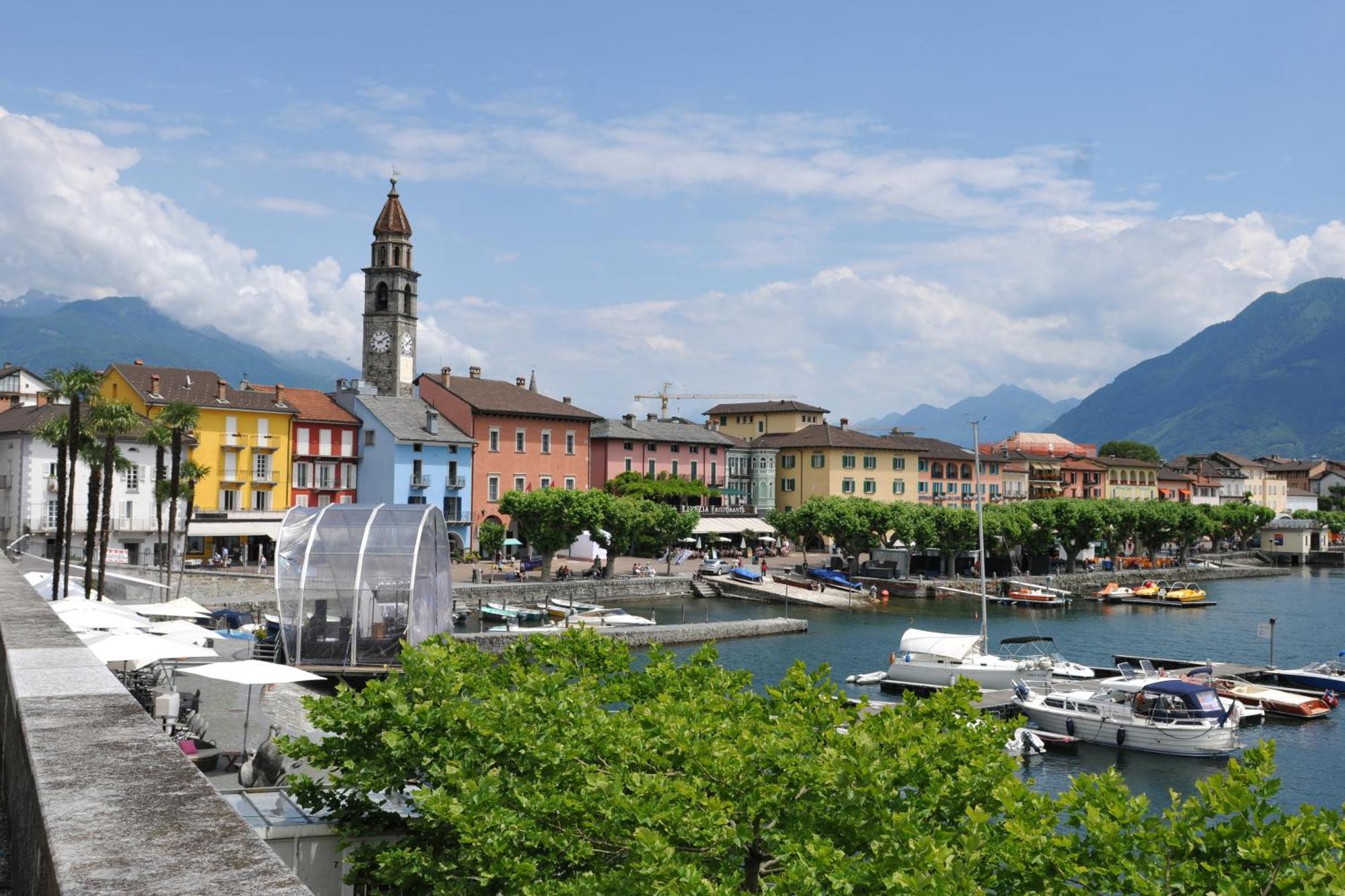 Yellow View Apartment - Happy Rentals Ronco sopra Ascona Exterior foto